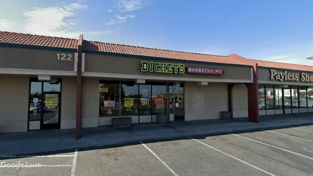 Tomi Sushi and Ramen to Debut in Kennewick, Revitalizing Former Dickey’s Location